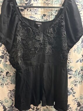 Torrid 2X Black Lace-Trim Sheer Peplum Tunic